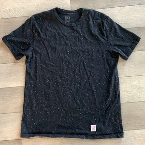 Spotted black t shirt